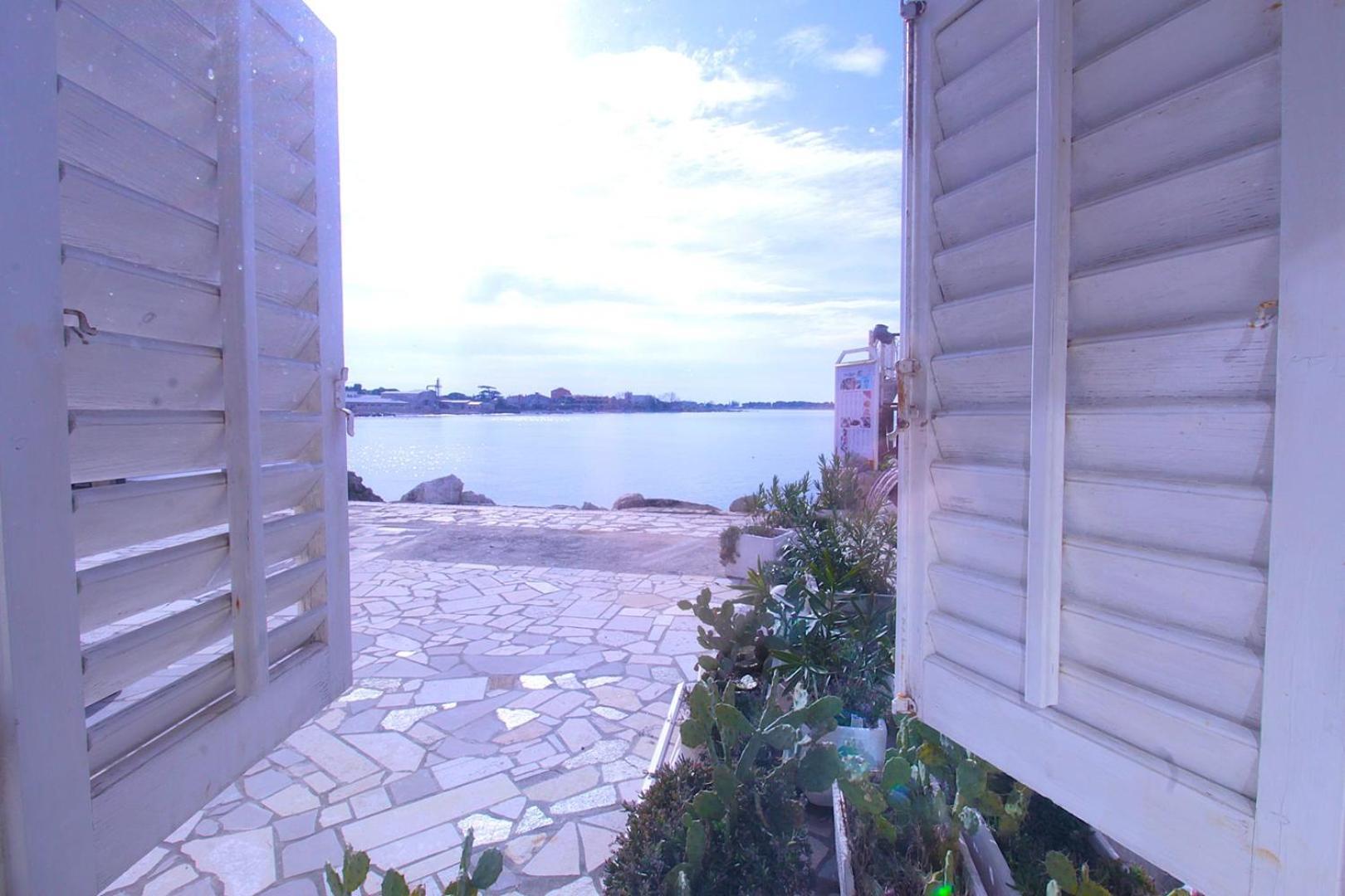 Nice Apartment Near The Sea Es3 Umago Exterior foto