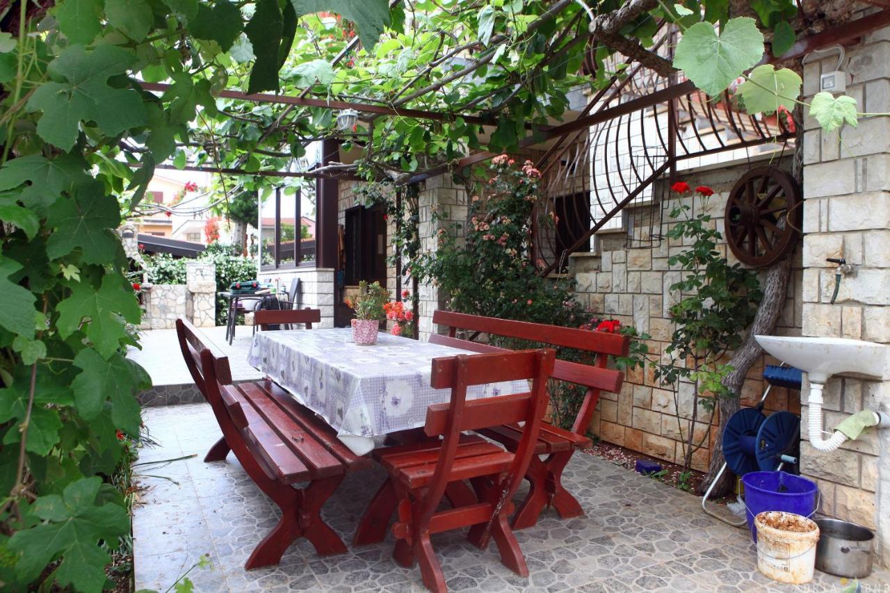 Nice Apartment Near The Sea Es3 Umago Exterior foto