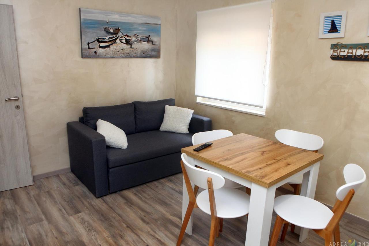 Nice Apartment Near The Sea Es3 Umago Exterior foto